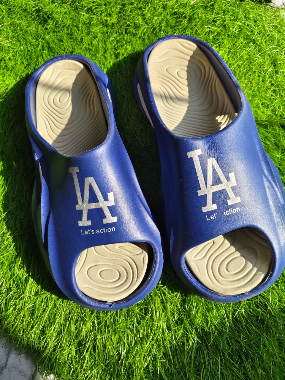 LA Slides